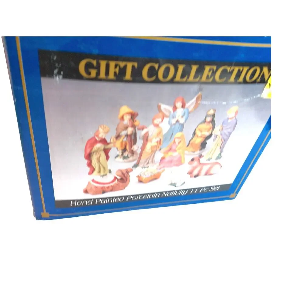 Vintage Nativity Set Christmas Gift Collection Hand Painted Set of 11
